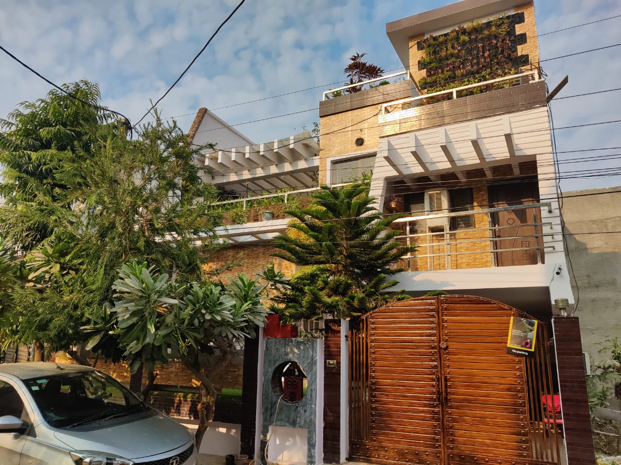 Super Premium Villa on Aamrapali Vihar, Raebareli Road Lucknow
